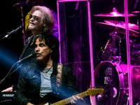 Hall & Oates